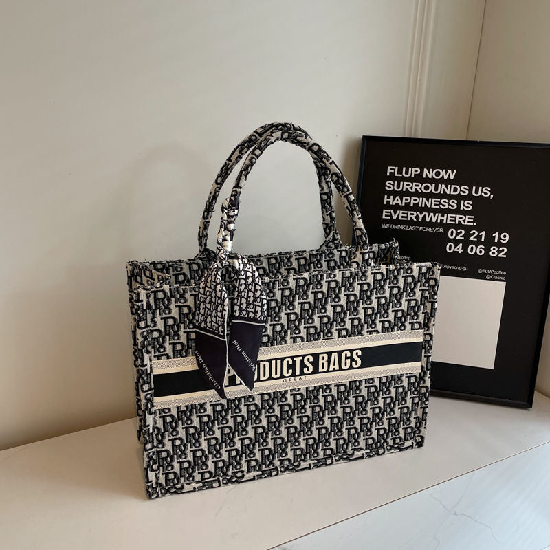 2025 new fashion large-capacity shoulder handbags