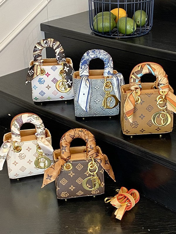 Stylish versatile shoulder bag 1025090510