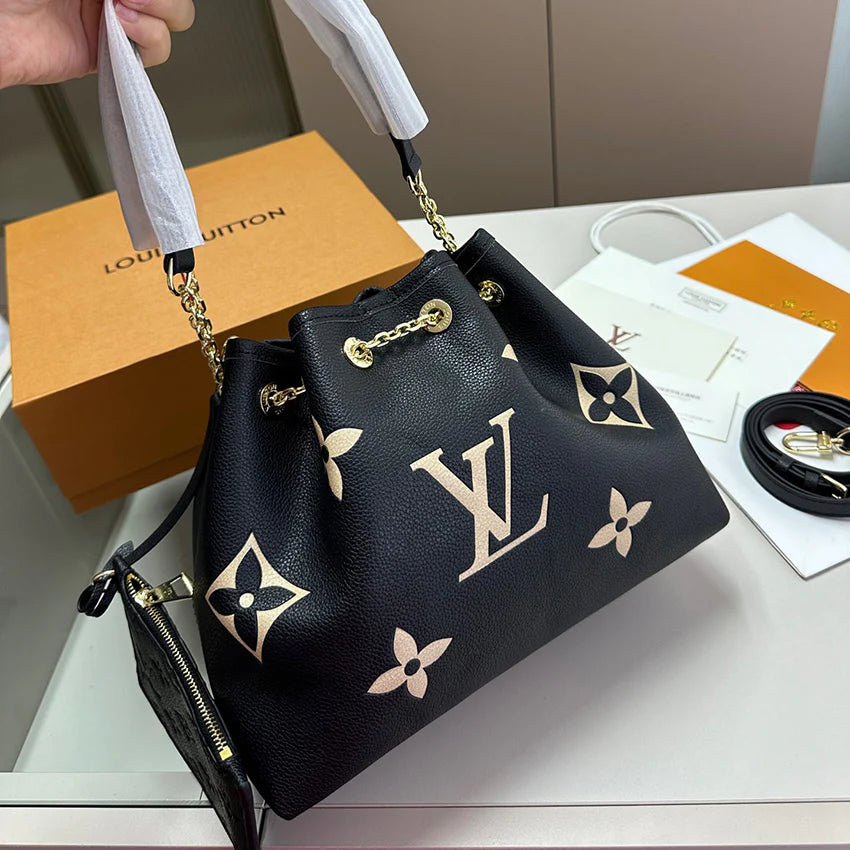 Versatile Classic Large Capacity Shopping Bag 1024062614