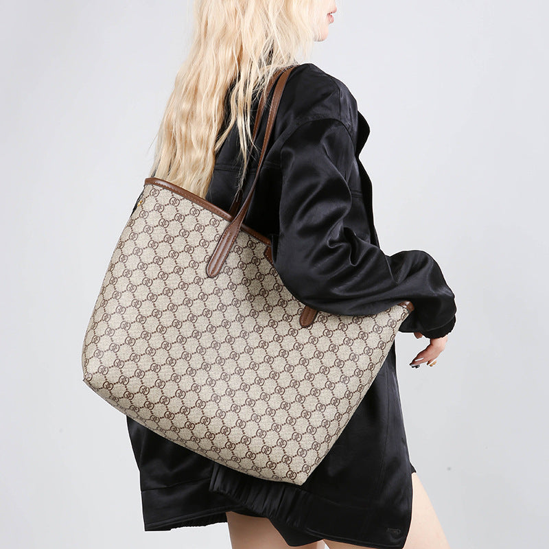 Classic Messenger Bag 2025073116