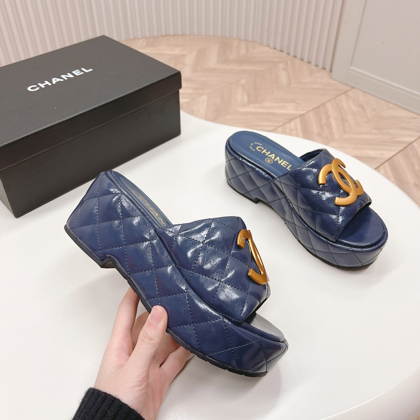 Chane1 top fashion thick-soled rhombus slippers 0724030812