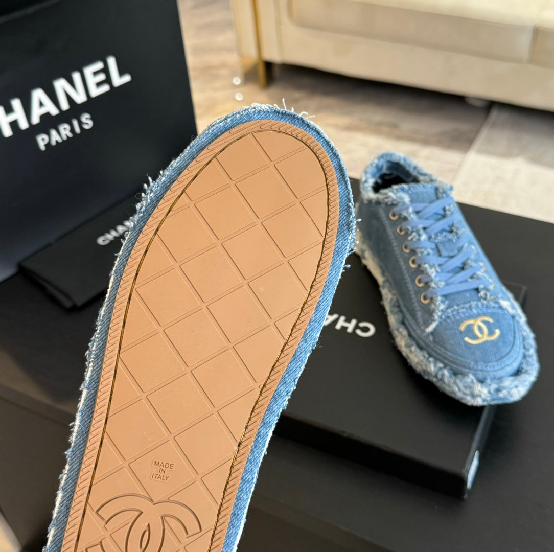 CNL Luxury Fashion Embroidered Tassel Casual Shoes Canvas Shoes 0725020803