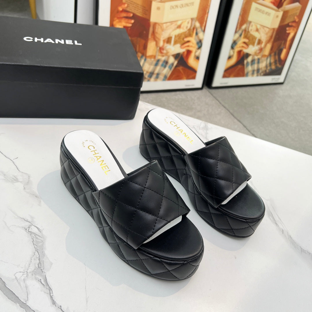 Chane1 top fashion thick-soled rhombus slippers 0724030808