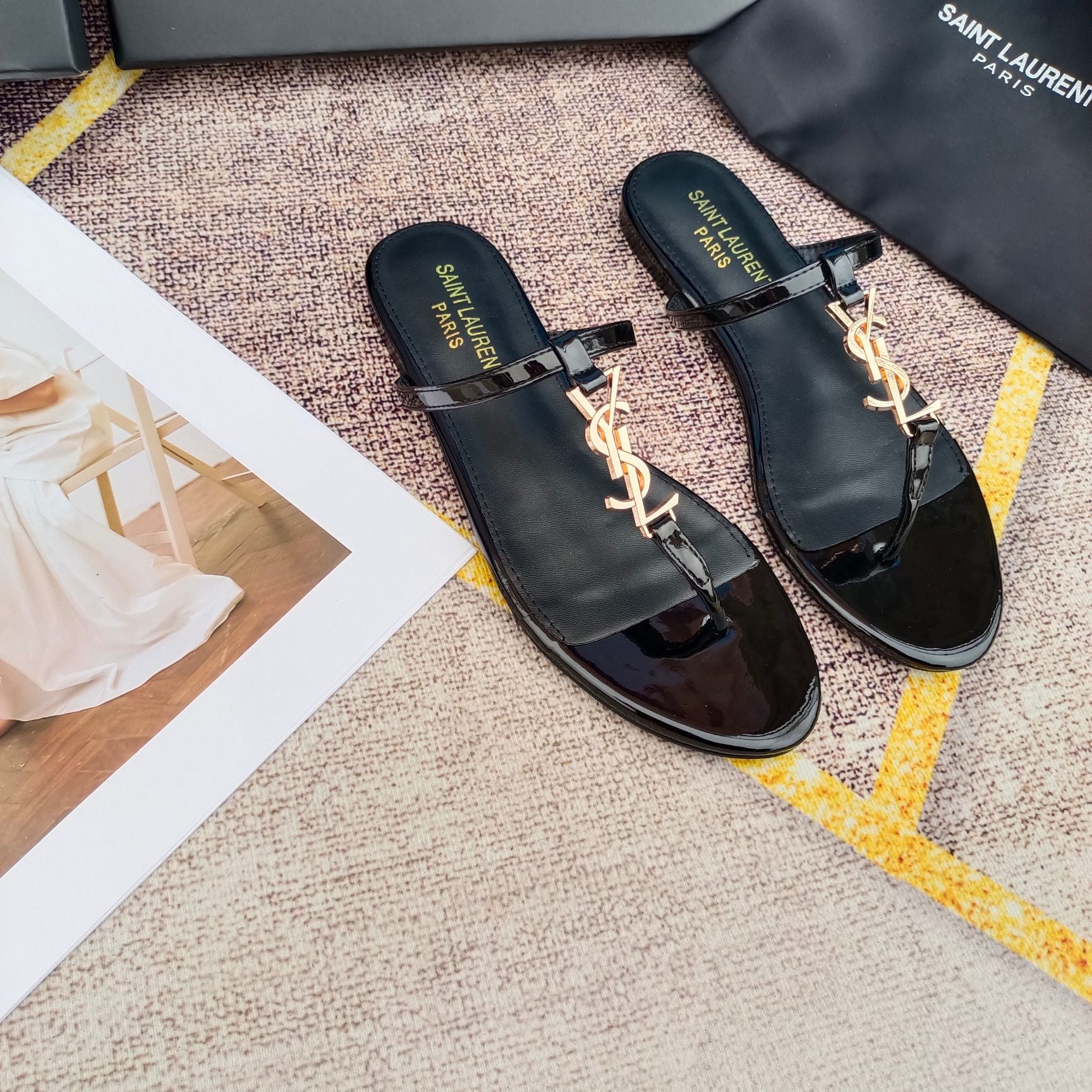 YS metal logo flat sandals 0724072401