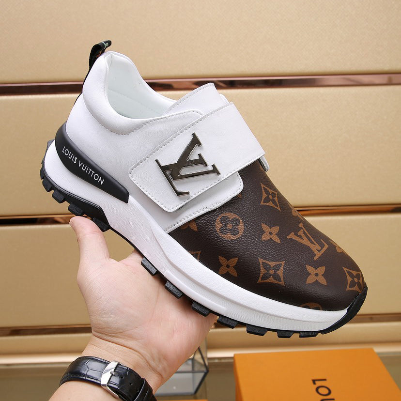 V-print Velcro sneakers  XC07070601