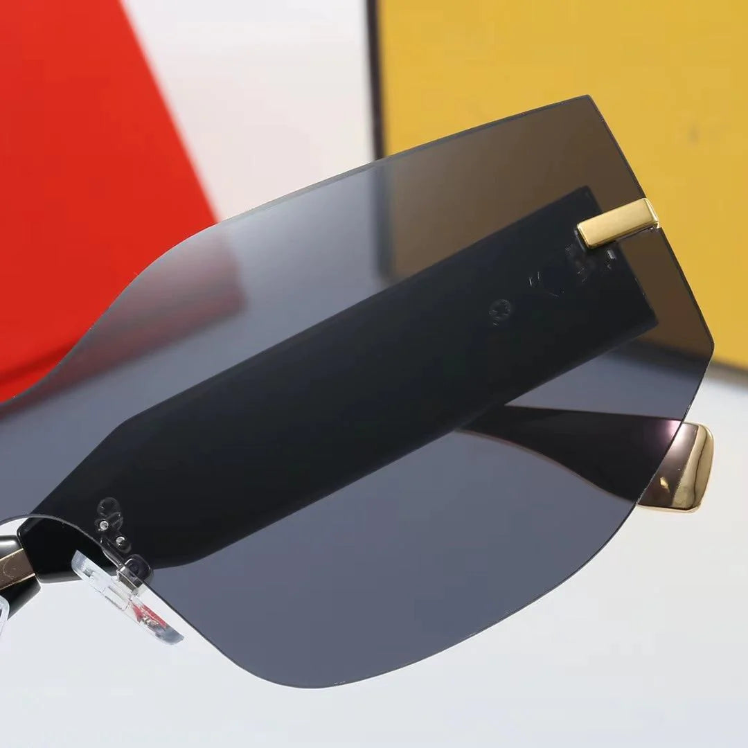 Women's High-end Sunglasses UV-proof Fashion Casual Sunglasses 1024031119