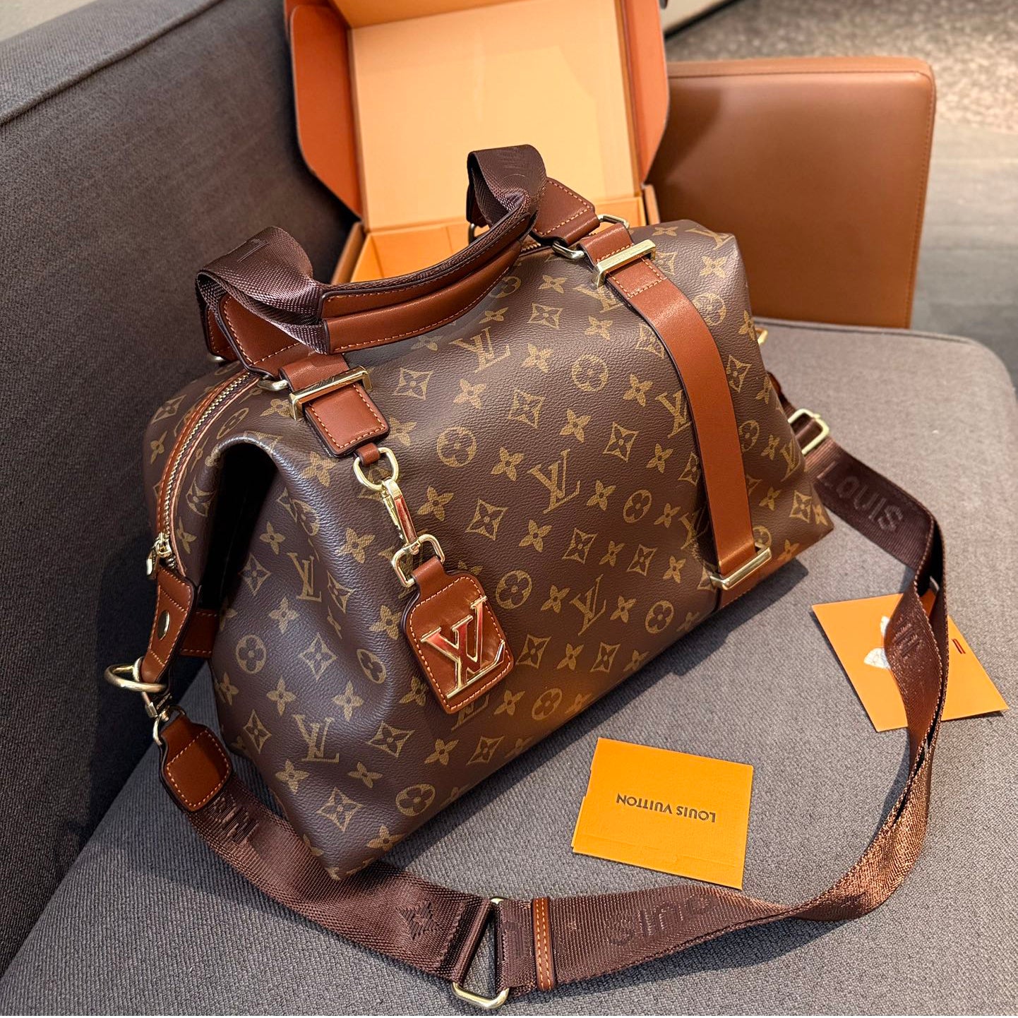 V fashion new crossbody shopping bag 0724110708