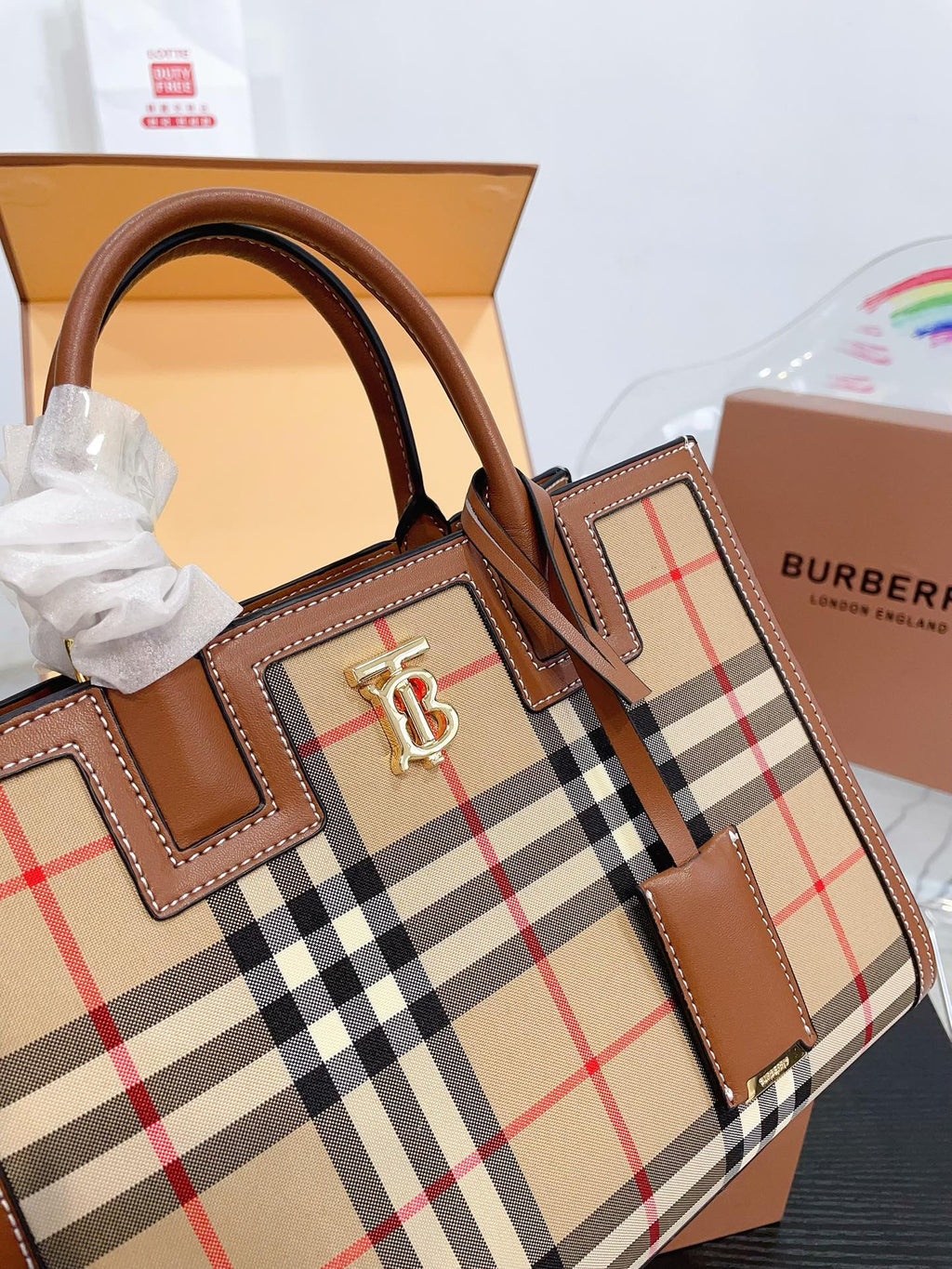 BBR feminine and elegant handbag 0724061203