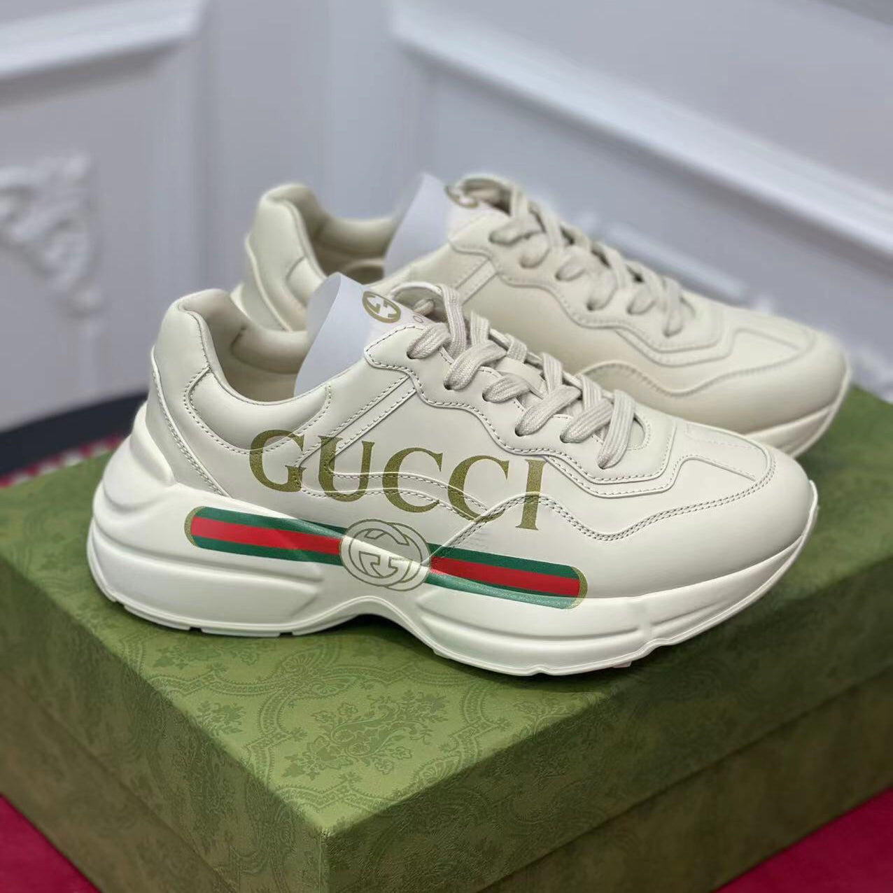 Classic Platform Fashion Men's and Women's Sneakers