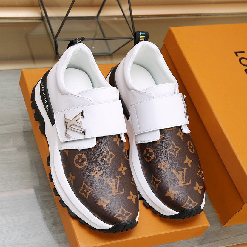 V-print Velcro sneakers  XC07070601