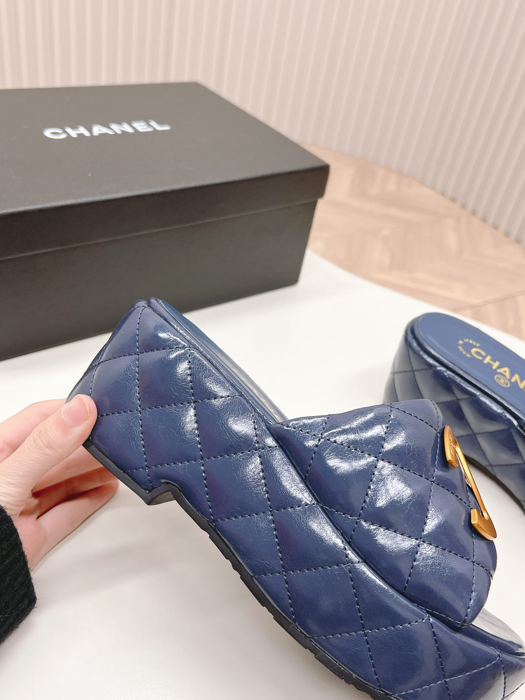 Chane1 top fashion thick-soled rhombus slippers 0724030812