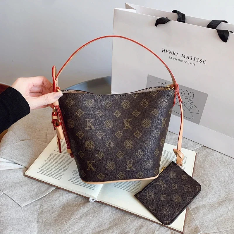 Classic leather women's crossbody bag 2025073123