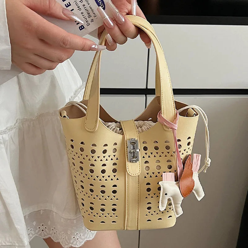 Fashionable bucket buckle bag 2025073005