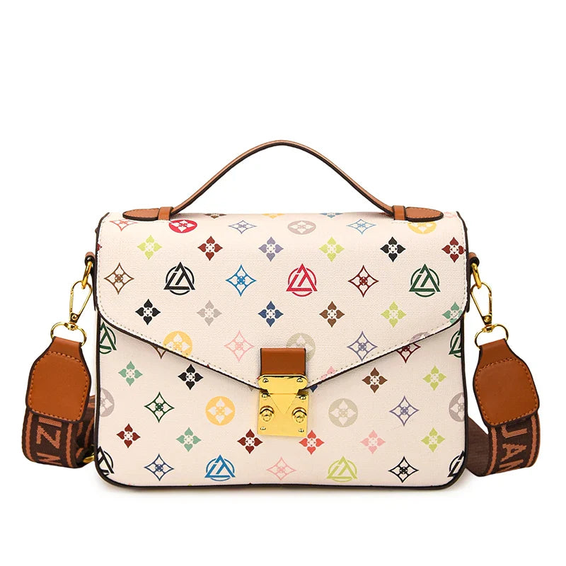 Fashionable minimalist shopping bags 2025073118